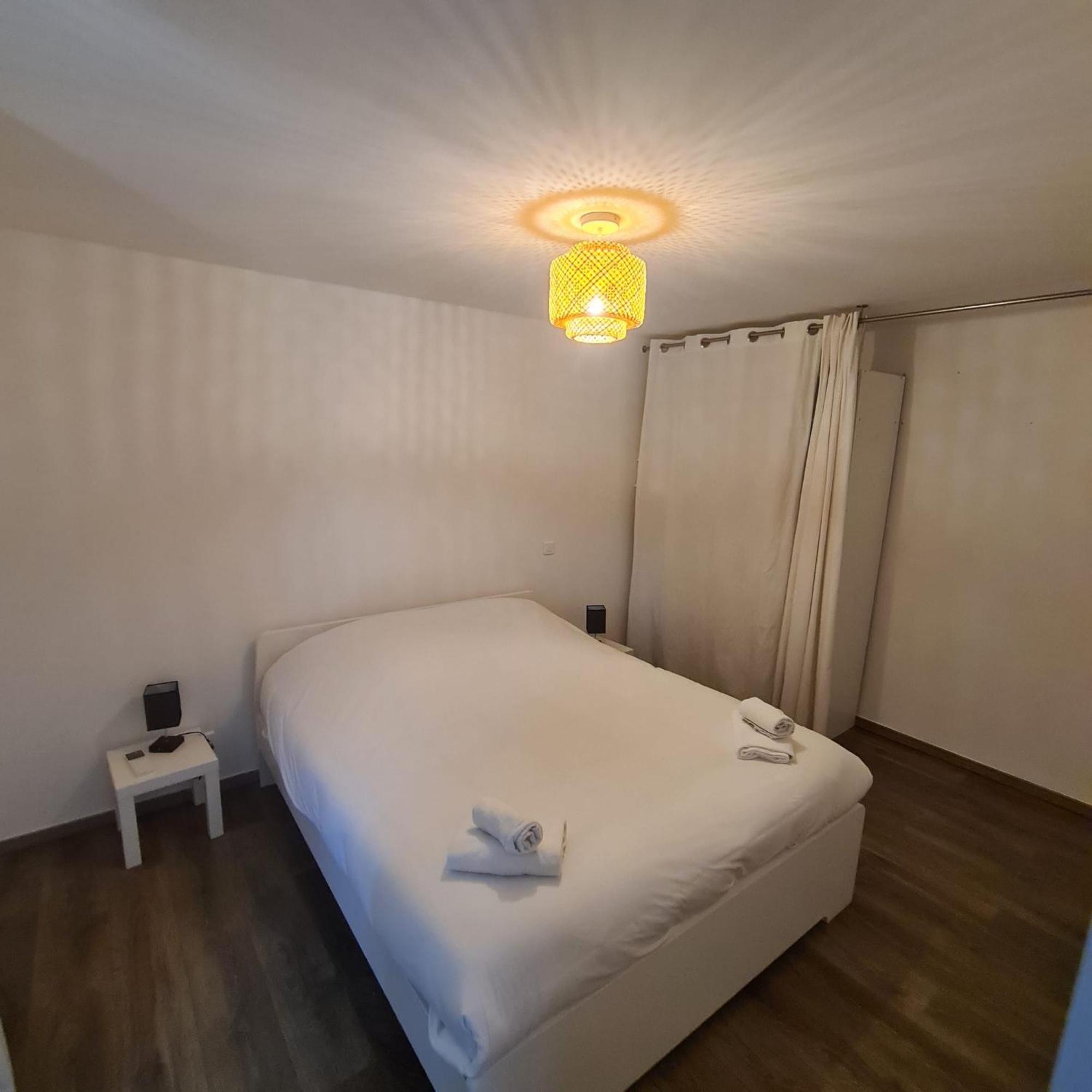 Le Relais De La Caleche Hotel Le Beausset Bagian luar foto